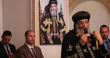 خلافٌ كنسى على " المثلية الجنسية".. البابا تواضروس يهاجمها فى عظته: ليست حرية وتتنافى مع الحق الإلهى.. بابا الفاتيكان: إذا كان مؤمنًا بالله فمن أكون أنا لأحكم عليه؟.. والكنيسة اللوثرية تعترف بزواجهم