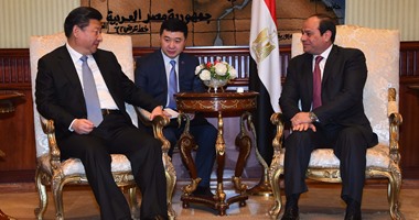 بالصور.. السيسى يستقبل نظيره الصينى ويقيم له حفل عشاء.. تشى جين بينج يدعو نظيره المصرى لقمة الـ20.. ويؤكد حرصه على إحياء الحزام الاقتصادى لطريق الحرير.. ويصف زيارته لمصر: تحقيقا لحلم قديم