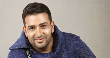 الشاعر تامر حسين يوضح حقيقة خلافه مع تامر عاشور على أغنية جديدة