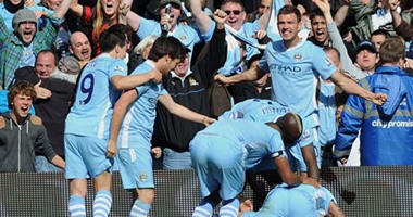 بالفيديو.. الدورى الإنجليزى يحتفل باليوم العالمى للأحضان