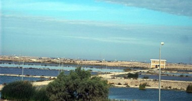 بالصور.. أهالى جنوب غرب العريش يشكون من أحواض الصرف الصحى