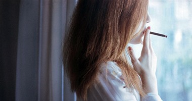 أضرار التدخين على البشرة .. ما لا تعرفيه عن تأثير السجائر على جمالك