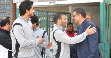 الأهلى يخطط لتكريم عماد متعب قبل الاعتزال