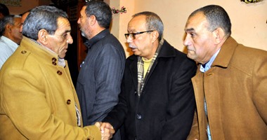 بالصور.. وكيل وزارة التعليم بكفر الشيخ تواسى أسر ضحايا معدية سنديون