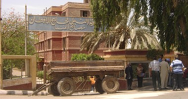 عمال حليج الأقطان فى انتظار التسوية بين قطاع الأعمال العام  والشركة