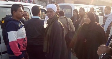شكوى من الوقوف العشوائى للسائقين خارج موقف العاشر الجديد بالسلام