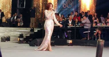 هيفاء وهبى تُنهى حفلها فى "شرم الشيخ" بأغنية لمصر وأخرى لـ"لبنان"