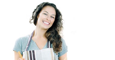 6 عادات خاطئة تقوم بها السيدات داخل مطابخهن تؤدى للإصابة بأمراض خطيرة
