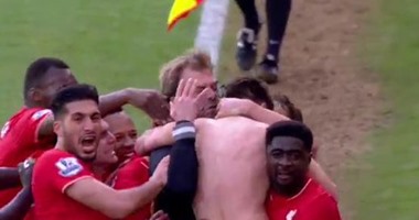بالفيديو.. كلوب يفقد نظارته احتفالا بهدف ليفربول القاتل
