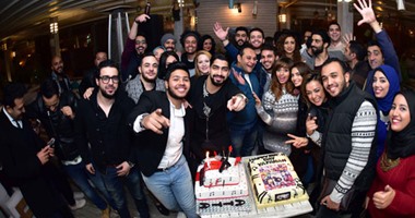 بالصور.. مينا عطا يحتفل بعيد ميلاده وسط حضور كبير من نجوم الفن