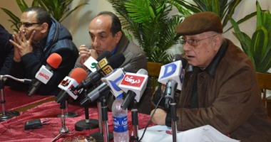 المبدعون ينتفضون أمام قوانين الحريات فى مؤتمر دعم رنا السبكى.. سيد حجاب: علينا التصدى لهذه الهجمة التى تستهدف عقلنا.. مسعد فودة: لو سكتنا الفنانين هيقعدوا فى البيت.. داود عبد السيد: الإبداع ليس تهمة