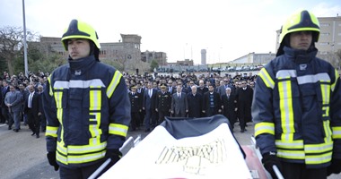 وزير الداخلية يتقدم مشيعى جنازة الشهيد الرائد أحمد إبراهيم بـ"انفجار الهرم"