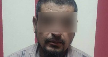 خفير خصوصى بالشرقية يقتل صديقه بسبب لقمة العيش.. مصطفى طلب من ناجى أن يترك له حراسة فرن عيش لتعرضه لأزمة مالية.. ومشادة بينهما أنهت حياة ناجى بتهشيم رأسه.. والقاتل يعترف أمام النيابة بالجريمة
