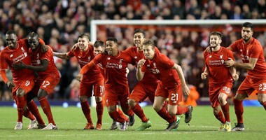 ليفربول يحتفل بـ"سنة خامسة أكاديمية" فى مصر