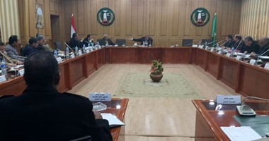 سكرتير محافظة المنوفية يوجه بالتواصل مع المحالين للمعاش للاستفادة من خبراتهم