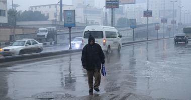 موجة الطقس السيئ تنكسر مؤقتا.. الأرصاد: تحسن ملحوظ على أغلب الأنحاء والأمطار تنحصر على السواحل الشمالية الشرقية وسلاسل جبال البحر الأحمر.. شبورة فى الصباح والحالة تسوء من جديد الاثنين