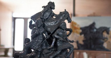 بالصور.. السوريون يستعيدون آثارهم المدمرة بنماذج نحتية مصغرة فى الأردن