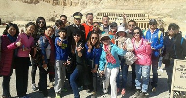 3542 سائحا يزورون معبد حتشبسوت ومعابد الكرنك فى محافظة الأقصر