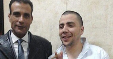 دفاع سيد مشاغب: موكلى أنهى إضرابه عن الطعام بعد تدخل والده