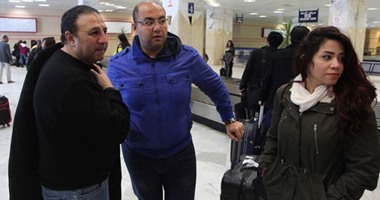 إيهاب طلعت وزوجته شيرين وجدى يستقبلان وفد بروموميديا بمطار أسوان