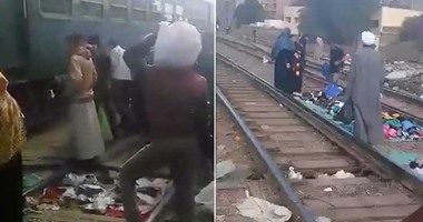 مصرع شابين صدمهما قطار المنصورة أثناء عبورهما مزلقان 
