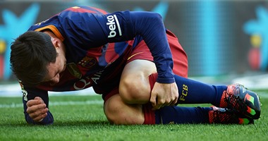 بالفيديو.. قبل فيليبى لويس.. أبرز 5 اعتداءات خطيرة ضد ميسي