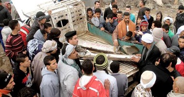 تحقيقات "قطار العياط" تكشف تورط عامل مزلقان "مزغونة" فى الحادث.. مصدر:كان نائما ومساعده أعطى الضوء الأخضر لسائق القطار بخلو الطريق فسار بسرعة كبيرة.. والإشارات كانت معطلة وتواصل الأبراج كان تليفونيًا
