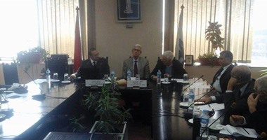 "رجال الأعمال" تبحث تداعيات سد النهضة على الاستثمار فى مصر.. المدير الاقليمى لـ"سيدارى": المشروع سيتحكم فى 68% من حصتى مصر والسودان.. وأبو زيد: توقعات بانخفاض الطاقة المولدة من السد العالى بنسبة 40%