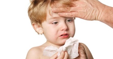 مع تغير فصول السنة.. 5 علاجات منزلية لمنع سيلان أنف الأطفال
