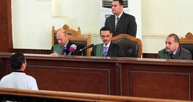 تأجيل محاكمة بديع و46 آخرين بـ"أحداث قسم شرطة العرب" لـ27 يوليو