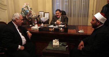 بالصور.. اجتماع مغلق بين "البدوى" وأسامة العبد بحزب الوفد