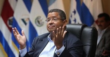 وفاة رئيس السلفادور السابق فرانشيسكو فلوريس عن عمر يناهز 56 عاما