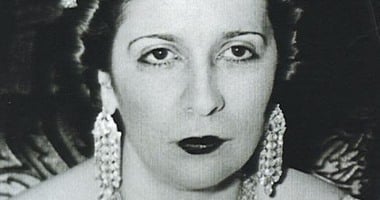 الملكة نازلى حرمت من "أمومتها".. ما فعله فؤاد فى ملكة مصر 