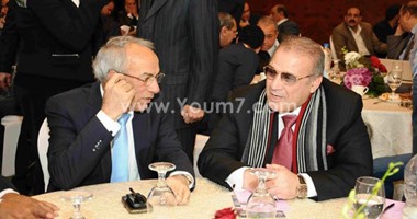 بالصور.. "مصر سيناء" تعقد مؤتمرا لرفع رأس المال لـ1.2 مليار جنيه.. حسن راتب: مطلوب خريطة استثمارية.. والعرجانى: لولا الرئيس ما تحققت التنمية.. وأحد مشايح سيناء يطالب بسرعة فتح كوبرى السلام