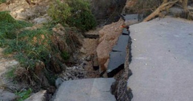 "نقل البرلمان": الاعتمادات المالية سبب توقف العمل فى طريق  بالوادى الجديد