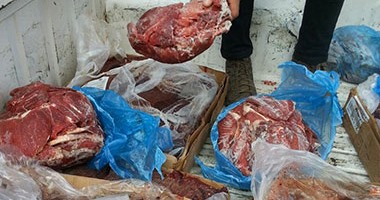ضبط 55 كيلو كبده فاسدة و250 كيلو لحوم مذبوحة خارج المجازر ببنى سويف