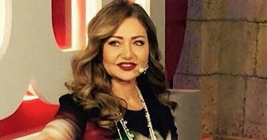 جمهور ليلى علوى يتساءل: "جايبة الحلاوة دى كلها منين يا لولا!"