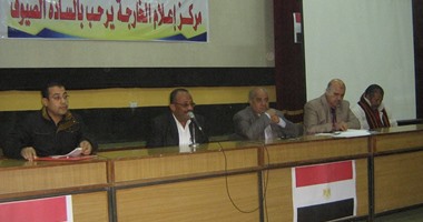 بالصور.. ندوة إعلامية عن أهمية الحفاظ على البيئة بالوادى الجديد