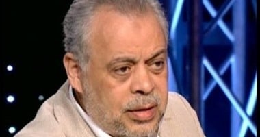 أشرف زكى يتنازل رسميا عن شكواه ضد طارق الشناوى