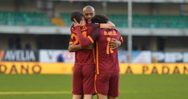 بالفيديو.. تعادل "مجنون" بين كييفو وروما.. ومحمد صلاح يغادر للإصابة
