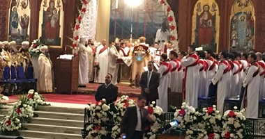 الكنائس الغربية تستعد لعيد الميلاد المجيد فى ديسمبر.. كاهن كنيسة العائلة المقدسة بالمطرية: كل الأطعمة المحتوية على روح ممنوعة.. الأب يوحنا عادل: نصلى من أجل السلام فى الأراضى الفلسطينية والعالم
