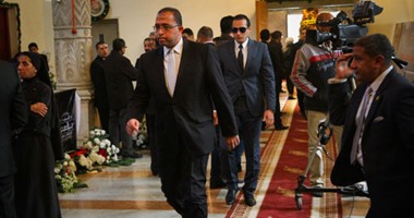 وزير التخطيط: الرئيس أكد على ضرورة ترميم دور العبادة المحروقة قبل نهاية العام 