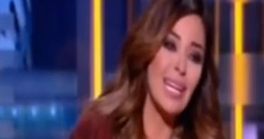 بالصور.. "كلاب" داليا البحيرى "على الهوا" فى "أنا مصر"