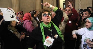 أول حكم نهائى بسجن مبارك ونجليه 3 سنوات فى قضية "القصور الرئاسية".. مصدر: لايجوز الطعن عليه.. جريمة مخلة بالشرف تمنعهم من المشاركة السياسية.. ويؤكد: يمنع تشييع الرئيس الأسبق حال وفاته بجنازة عسكرية