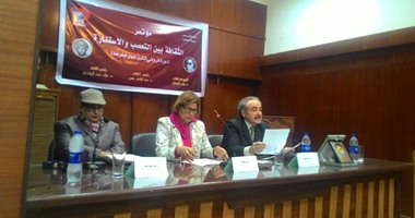رئيس اتحاد كتاب مصر: أمن مصر يكمن فى إعادة بناء الإنسان بالثقافة