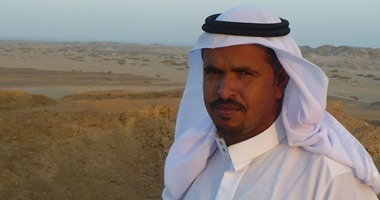رئيس نادى أدب الشعر البدوى بسيناء لـ"اليوم السابع": نحن جزء من شعب مصر ونحمل ثقافة خاصة.. كل شاعر بدوى كتاب توثق أشعاره يوميات سيناء.. ويؤكد: نحتاج رعاية إعلامية صادقة ومخلصة بدون متاجرة بتراثنا
