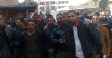 اعتصام أفراد وأمناء الشرطة بـ"الداخلة" فى الوادى الجديد