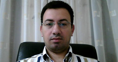 موظف يضرم النيران فى نفسه لمروره بضائقة مالية بدمنهور