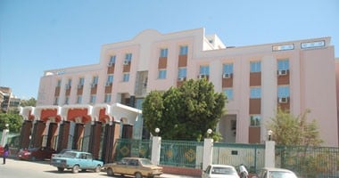 مستشفى سوهاج الجامعى الجديد .. هدية الرئيس السيسى لأهل الصعيد بتكلفة مليار و100 مليون جنيه