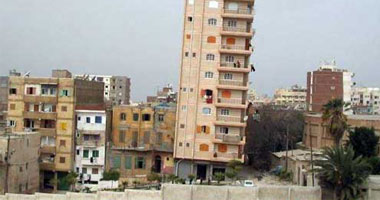 حقن خرسانى لعمارة آيلة للسقوط بالعريش خشية انهيارها